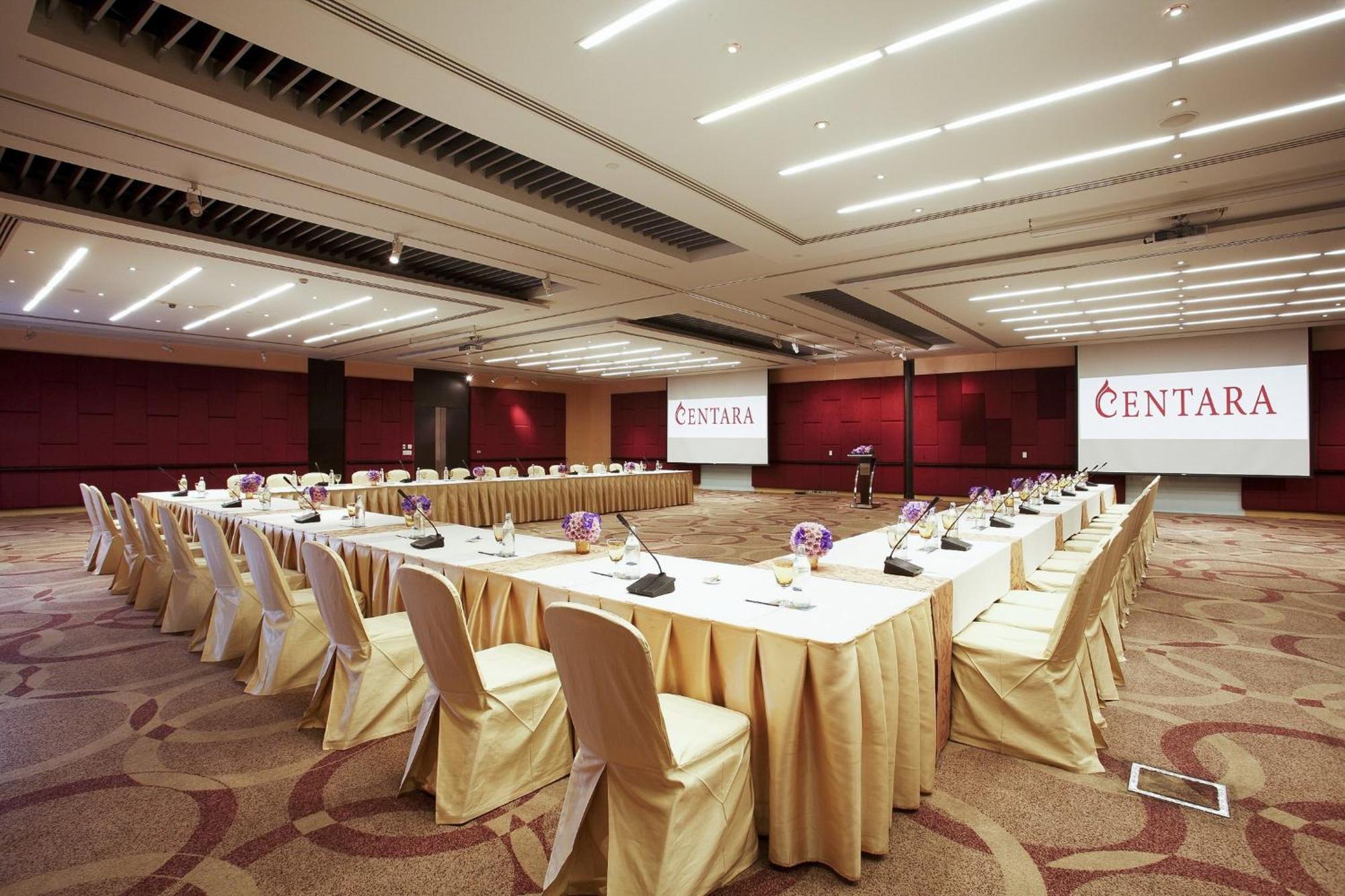 Hotel Centara Grand At Centralworld Bangkok Esterno foto Centara Grand Ballroom