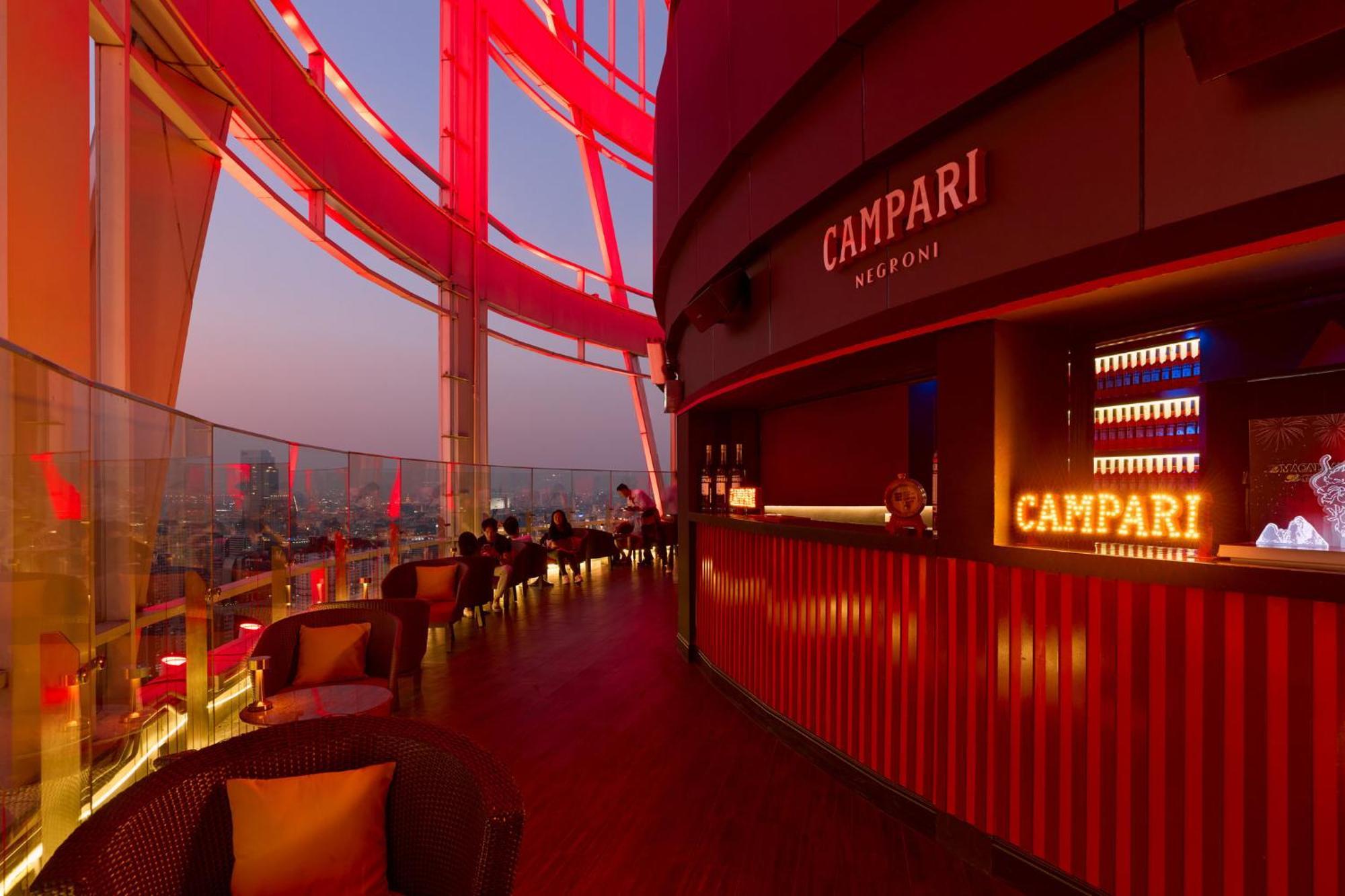 Centara Grand At Centralworld Bangkok Esterno foto Sky Bar