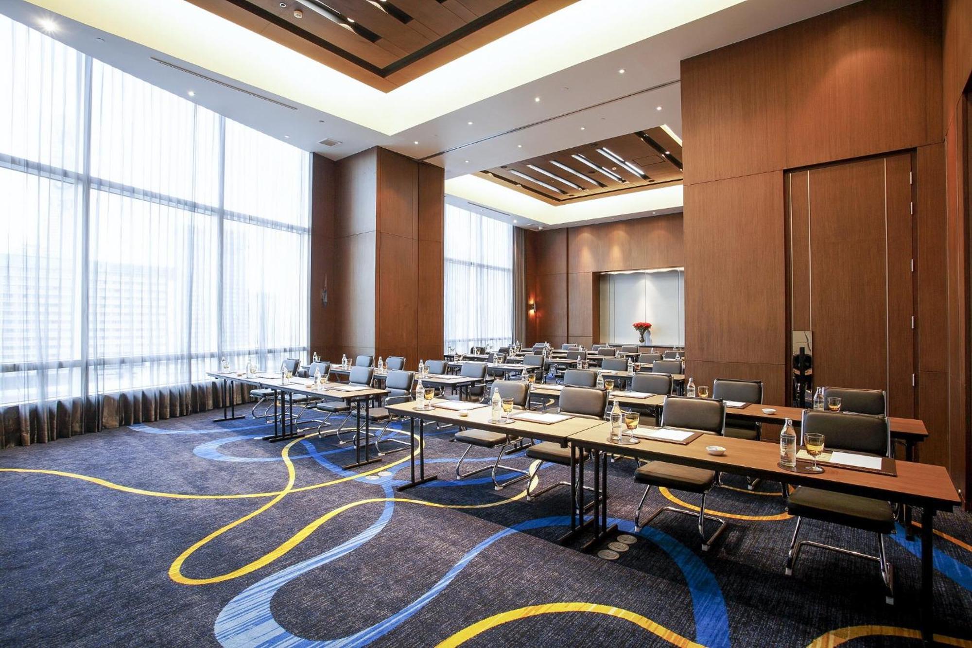 Centara Grand At Centralworld Bangkok Esterno foto Meeting room