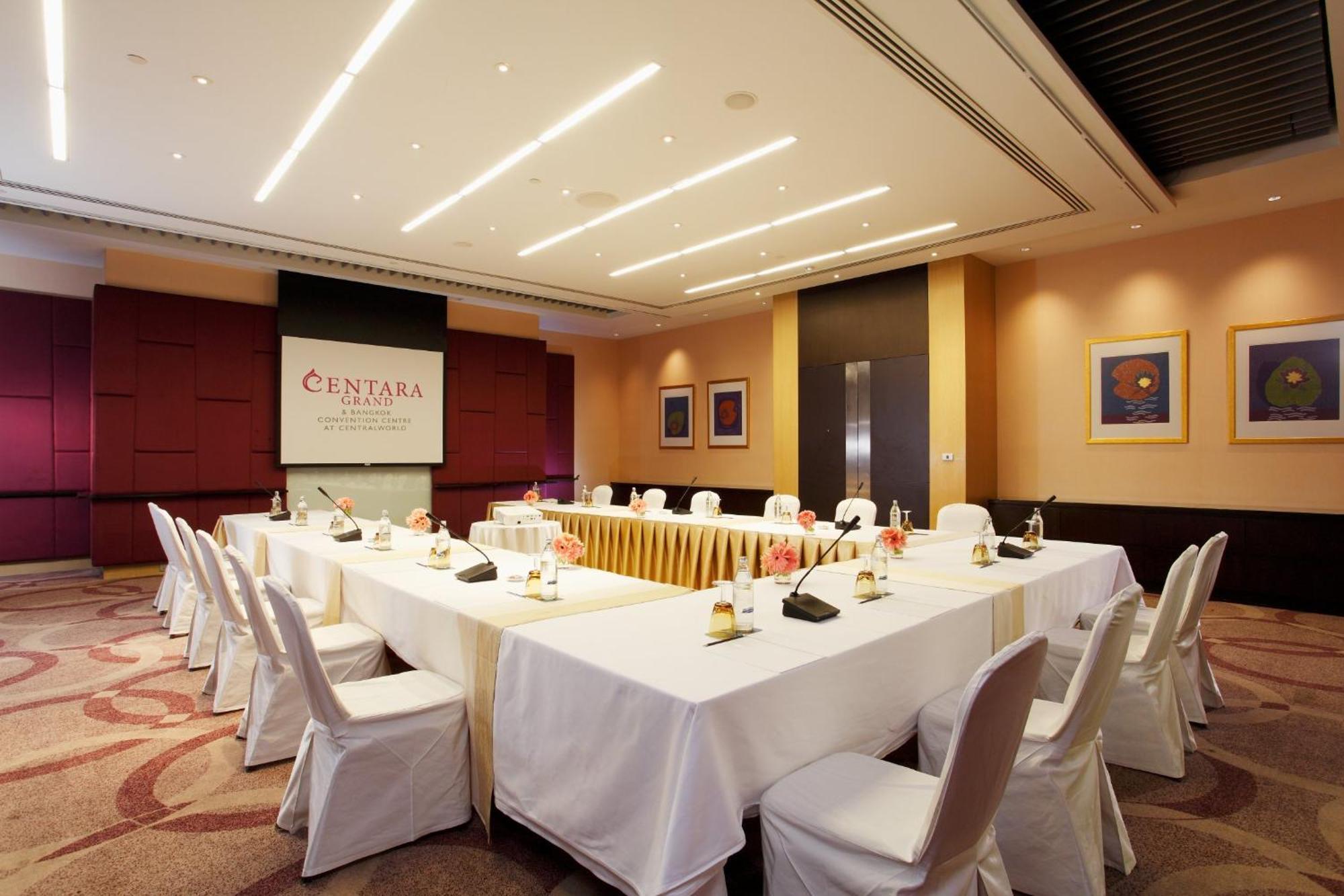 Centara Grand At Centralworld Bangkok Esterno foto Meeting room